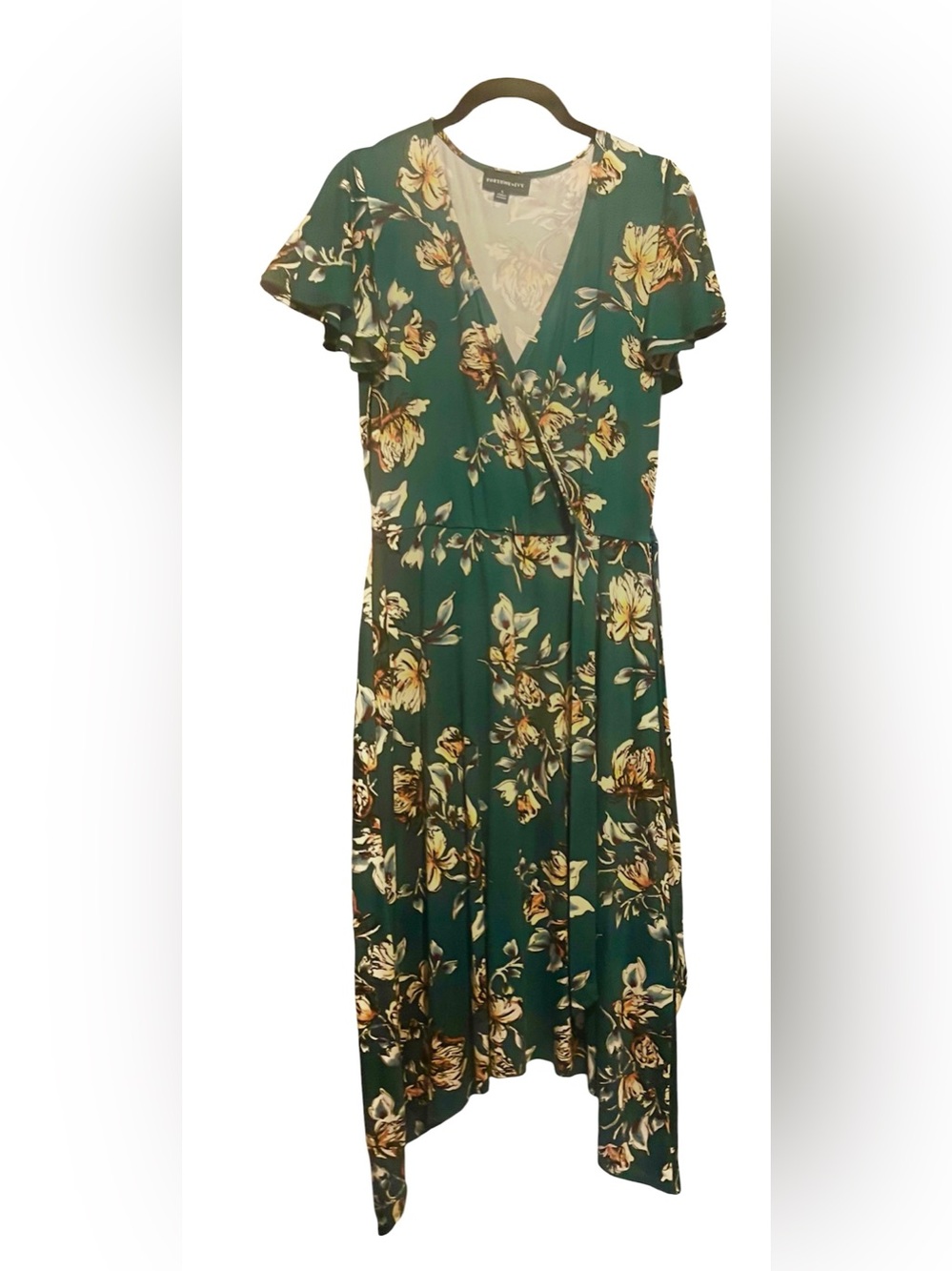 Deep Green Floral Wrap Midi Dress with Flutter Sleeves